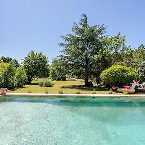  Hébergement de vacances Jolie Maison En Plein Cœur Du Lubéron
