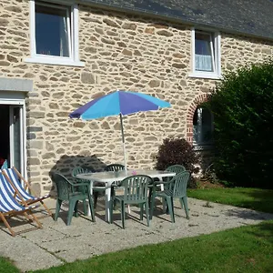  Hébergement de vacances Les Gîtes De La Métairie Du Dick France